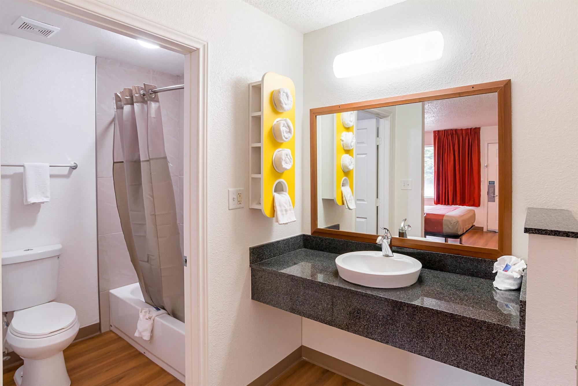 Motel 6-Grand Prairie, Tx - Near Six Flags Drive Kültér fotó